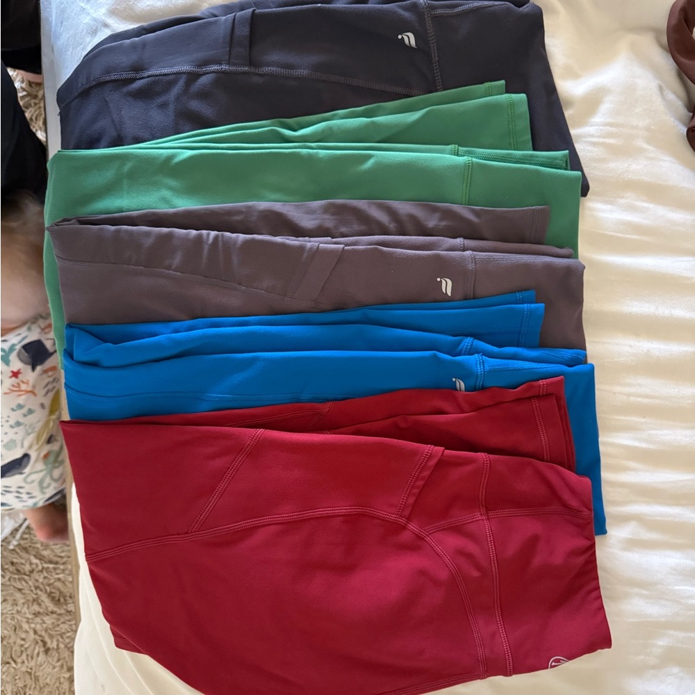 Huge Bundle of Activewear - 35pcs Total sz M